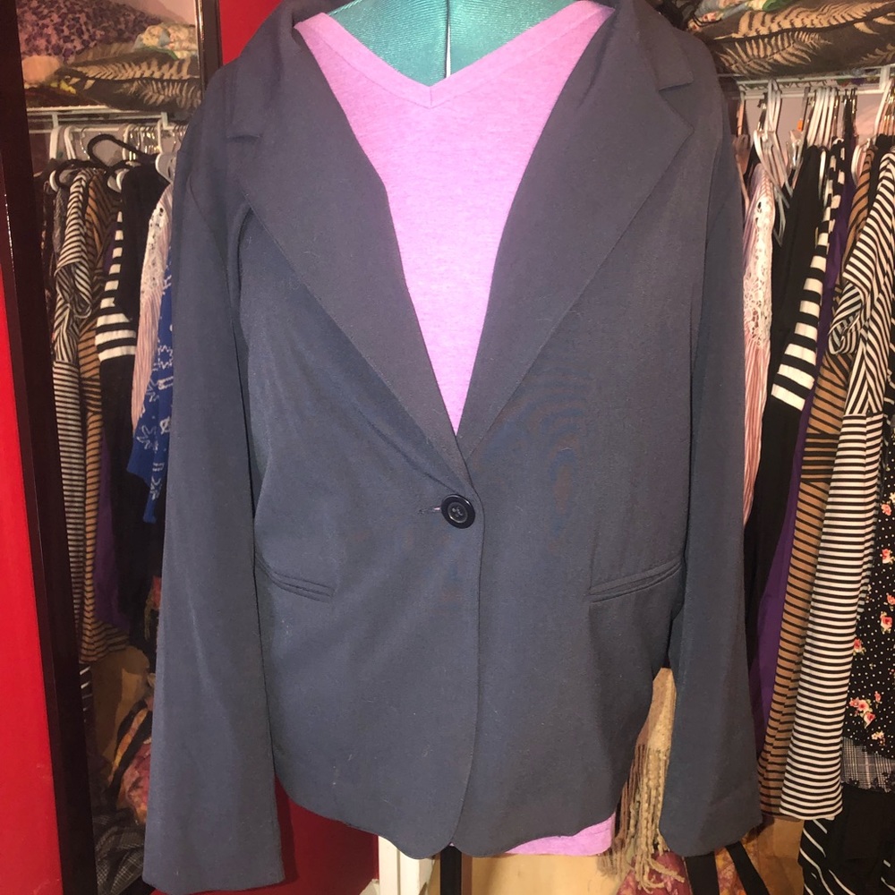 I promise I’m navy